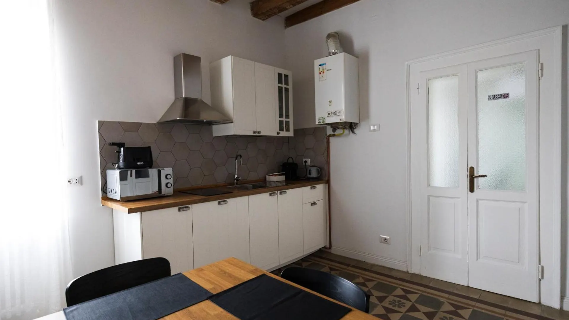 Traditional Italian House - Bergamo Apartment