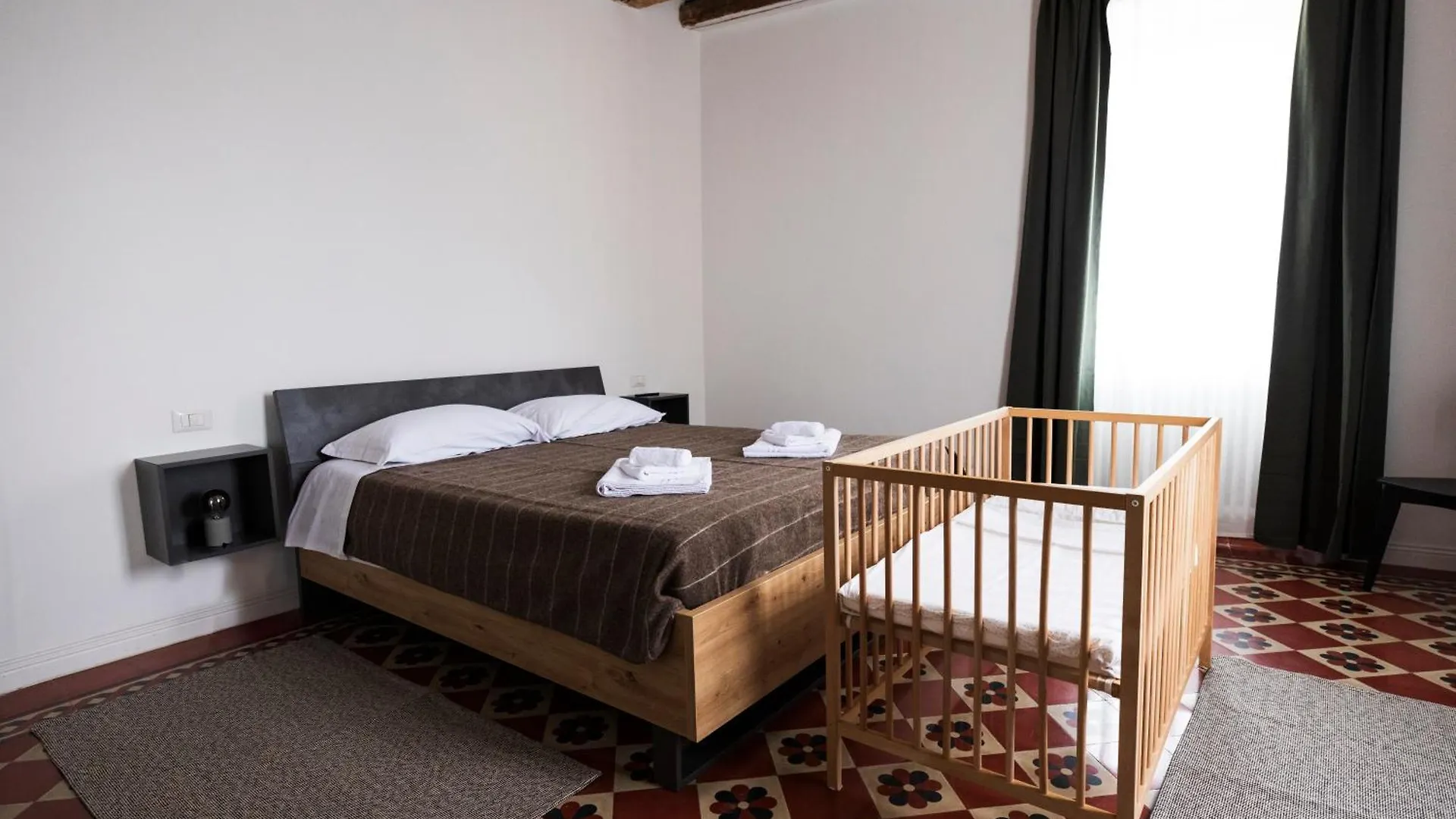 Apartment Traditional Italian House - Bergamo Italy